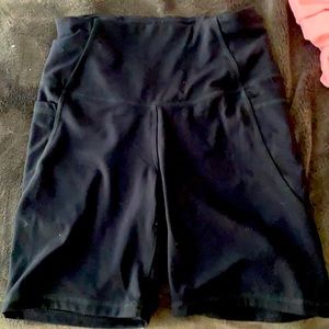 all in motion small black biker shorts